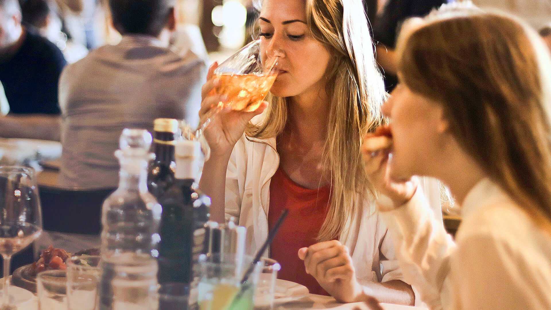 Titelbild fur den BlogPost Weihnachtsfeier in Hannover – Feiern Sie Ihr Fest im Waldkauz Restaurant